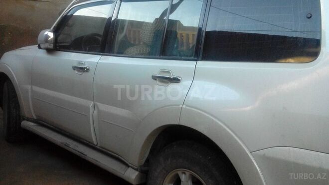Mitsubishi Pajero 2007, 138,000 km - 3.0 l - Bakı