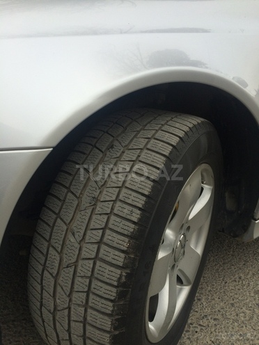 Mercedes E 240 2002, 207,000 km - 2.6 l - Bakı