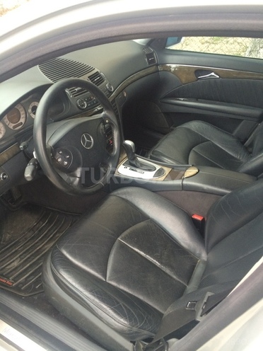 Mercedes E 240 2002, 207,000 km - 2.6 l - Bakı