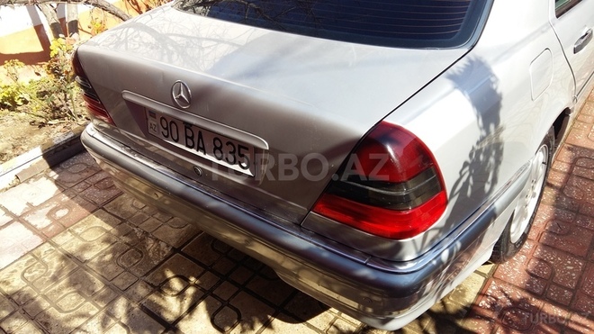 Mercedes C 200 1997, 372,000 km - 2.0 l - Bakı