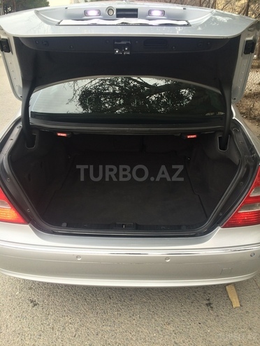 Mercedes E 240 2002, 207,000 km - 2.6 l - Bakı