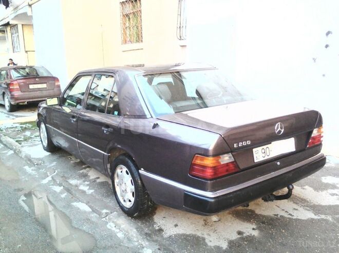 Mercedes E 200 1991, 346,000 km - 0.2 l - Bakı