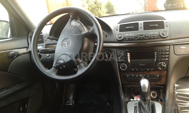 Mercedes E 240 2003, 163,250 km - 2.6 l - Bərdə