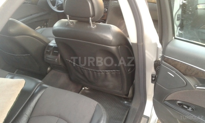 Mercedes E 240 2003, 163,250 km - 2.6 l - Bərdə