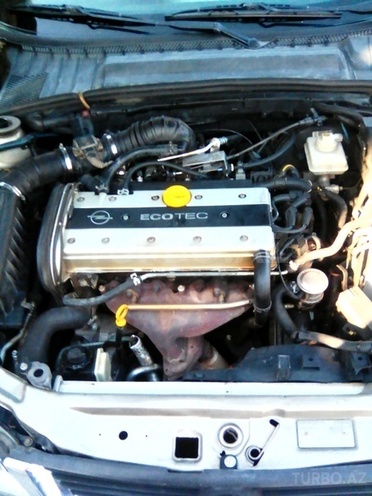 Opel Vectra 1997, 255,000 km - 1.8 l - Şəki