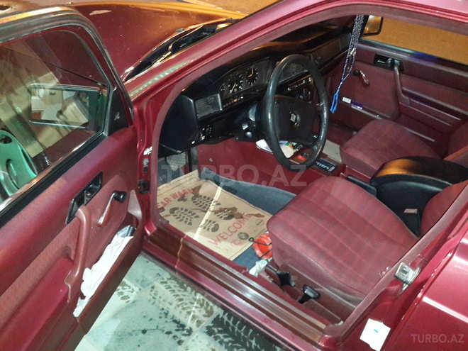 Mercedes 190 1991, 300,000 km - 2.0 l - Bakı