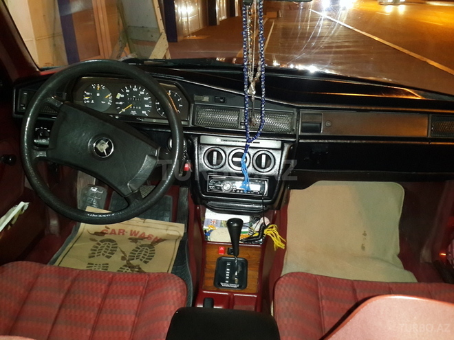 Mercedes 190 1991, 300,000 km - 2.0 l - Bakı