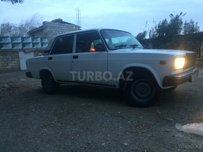 LADA (VAZ) 2107 2006, 151,000 km - 1.6 л - Bakı