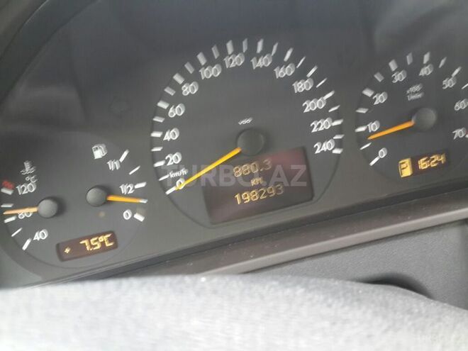 Mercedes E 240 2000, 199,000 km - 2.4 l - Lənkəran