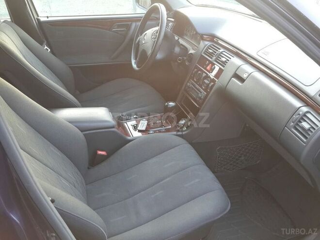 Mercedes E 240 2000, 199,000 km - 2.4 l - Lənkəran