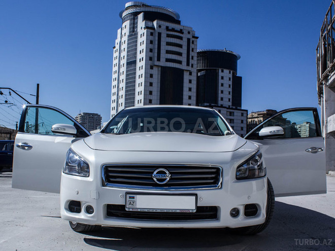 Nissan Maxima 2010, 87,000 km - 3.5 l - Bakı