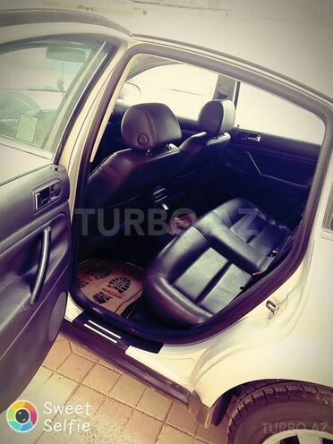 Volkswagen Passat 2004, 195,500 km - 1.8 l - Sumqayıt