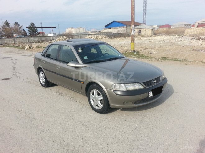 Opel Vectra 1997, 266,000 km - 1.8 l - Sumqayıt