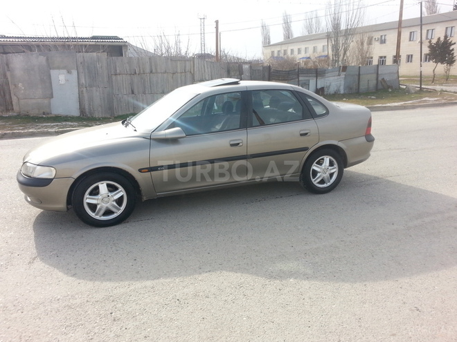 Opel Vectra 1997, 266,000 km - 1.8 l - Sumqayıt