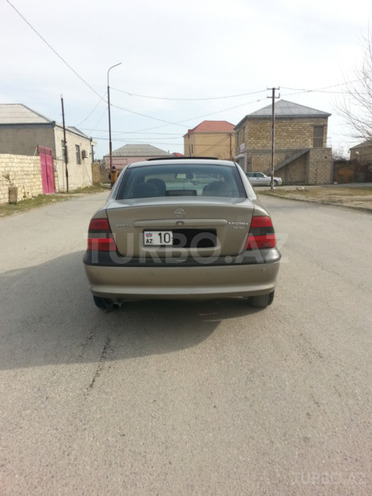 Opel Vectra 1997, 266,000 km - 1.8 l - Sumqayıt