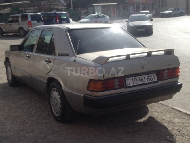 Mercedes 190 1990, 270,000 km - 2.0 л - Bakı