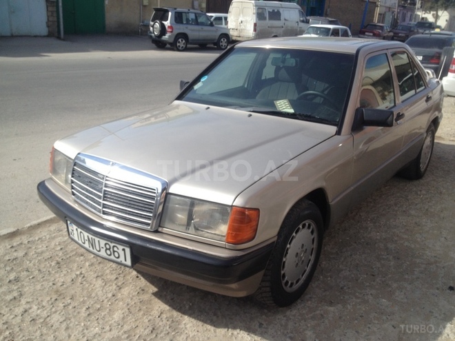 Mercedes 190 1990, 270,000 km - 2.0 л - Bakı