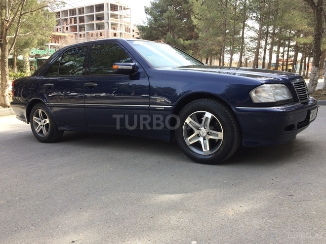 Mercedes C 220 1998, 310,000 km - 2.2 l - Sumqayıt