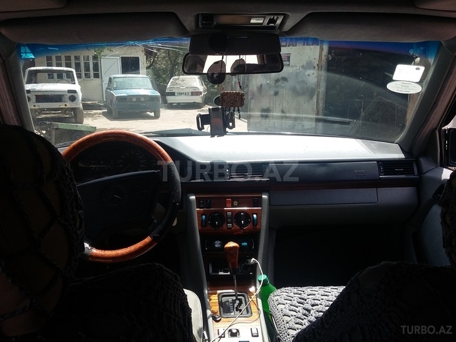 Mercedes E 200 1996, 291,837 km - 2.0 l - Şirvan
