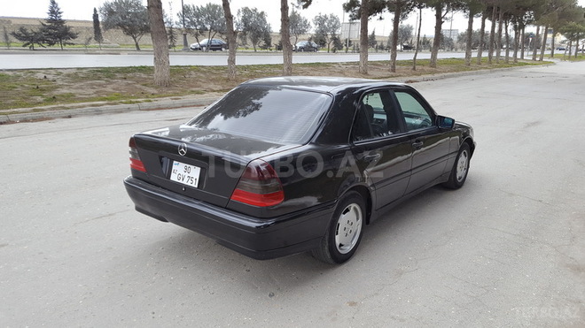 Mercedes C 230 1997, 225,680 km - 2.3 l - Bakı