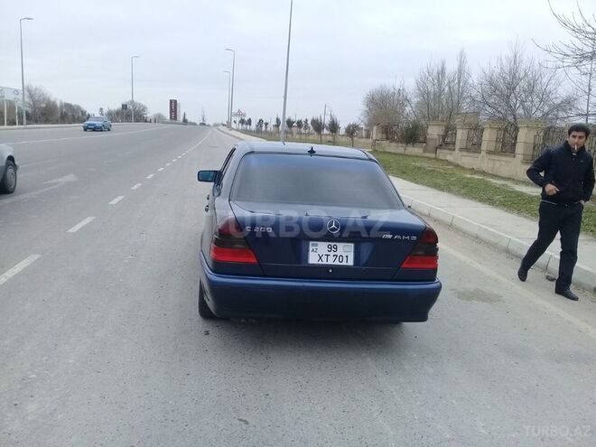 Mercedes C 200 2000, 134,289 km - 2.0 л - Sabirabad