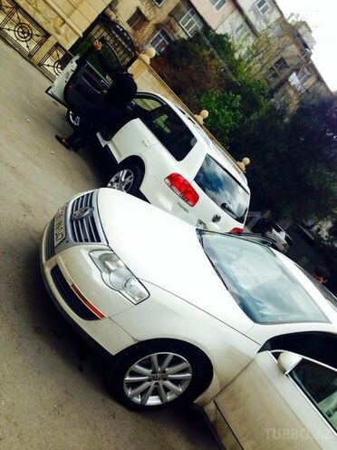 Volkswagen Passat 2005, 210,000 km - 2.0 l - Bakı
