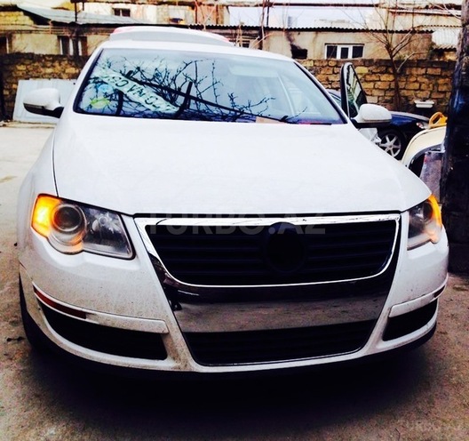 Volkswagen Passat 2005, 210,000 km - 2.0 l - Bakı