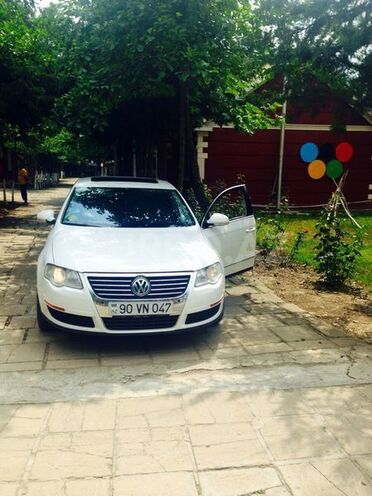 Volkswagen Passat 2005, 210,000 km - 2.0 l - Bakı