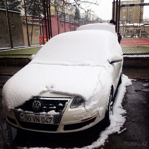 Volkswagen Passat 2005, 210,000 km - 2.0 l - Bakı