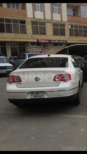 Volkswagen Passat 2005, 210,000 km - 2.0 l - Bakı