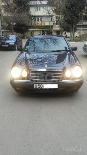 Mercedes E 240 1998, 252,000 km - 2.4 l - Bakı
