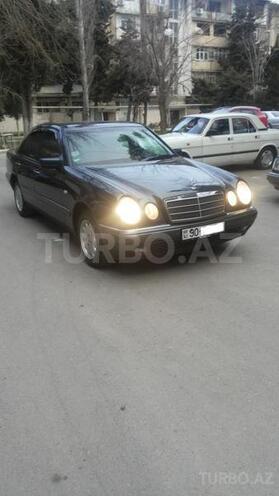 Mercedes E 240 1998, 252,000 km - 2.4 l - Bakı