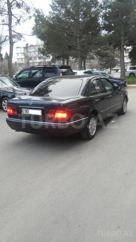 Mercedes E 240 1998, 252,000 km - 2.4 l - Bakı