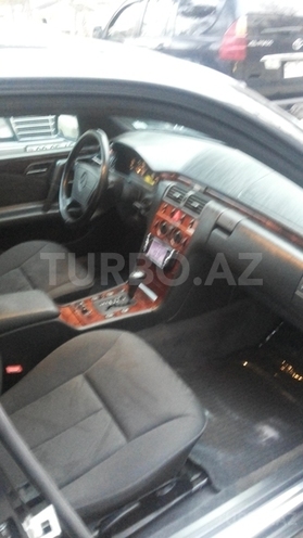 Mercedes E 240 1998, 252,000 km - 2.4 l - Bakı