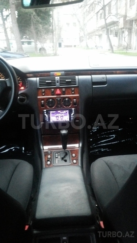 Mercedes E 240 1998, 252,000 km - 2.4 l - Bakı