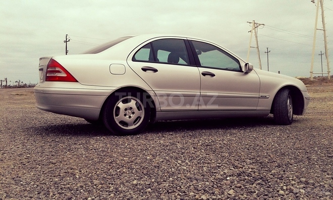 Mercedes C 200 2002, 101,000 km - 2.0 l - Bakı