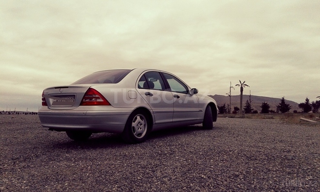Mercedes C 200 2002, 101,000 km - 2.0 l - Bakı