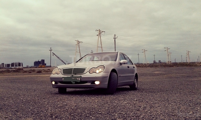 Mercedes C 200 2002, 101,000 km - 2.0 l - Bakı