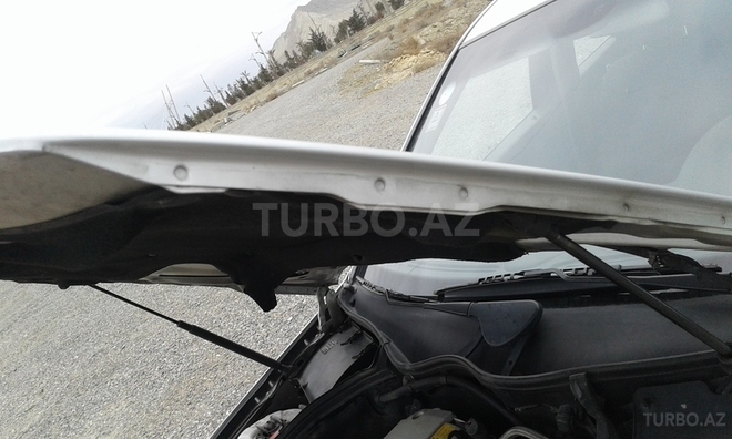 Mercedes C 200 2002, 101,000 km - 2.0 l - Bakı