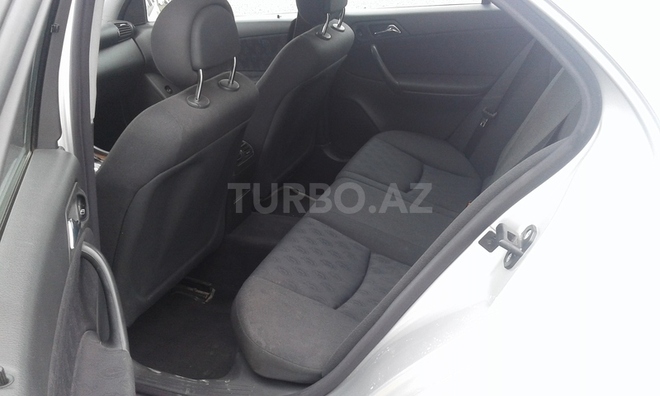 Mercedes C 200 2002, 101,000 km - 2.0 l - Bakı