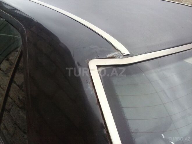 Mercedes E 280 1993, 250,000 km - 0.3 l - Sumqayıt