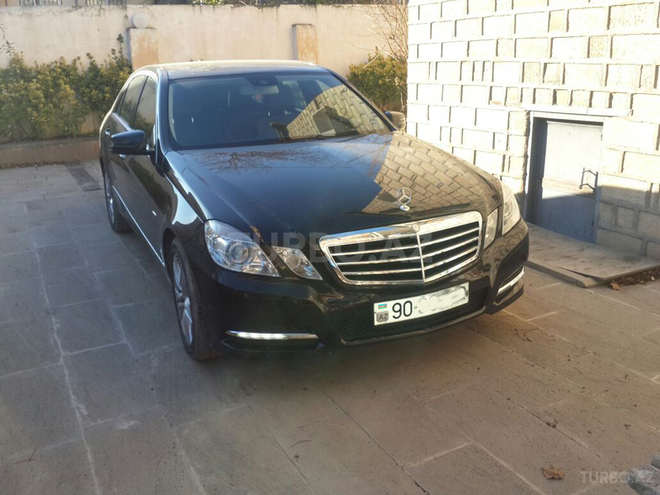 Mercedes E 200 2010, 89,000 km - 2.0 l - Bakı