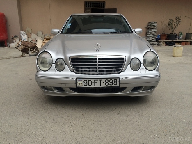 Mercedes E 240 1999, 185,330 km - 2.4 л - Bakı