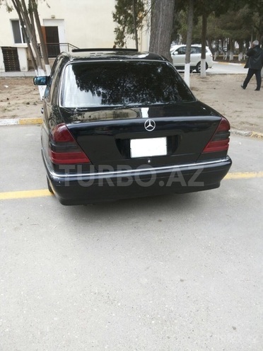 Mercedes C 230 1997, 211,000 km - 2.3 l - Sumqayıt