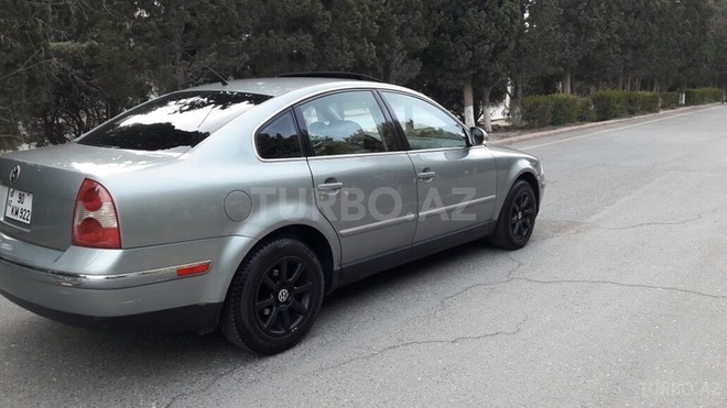 Volkswagen Passat 2004, 225,000 km - 1.8 l - Sumqayıt