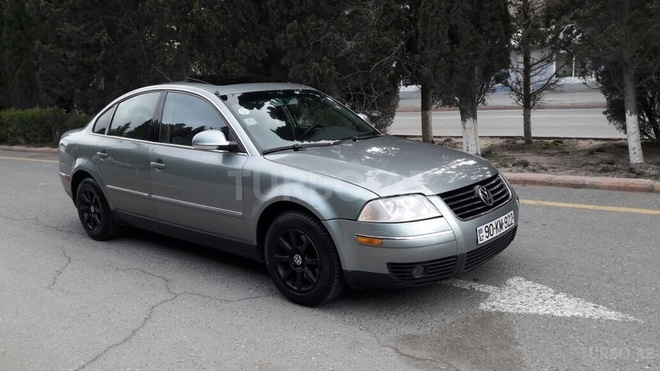 Volkswagen Passat 2004, 225,000 km - 1.8 l - Sumqayıt