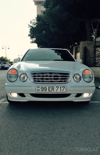 Mercedes E 320 2001, 160,000 km - 3.2 л - Bakı
