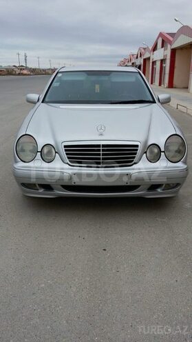 Mercedes E 270 2001, 275,000 km - 2.7 l - Bakı