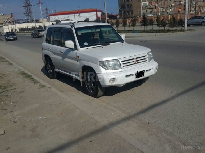 Mitsubishi Pajero io 2000, 230,000 km - 1.8 л - Sumqayıt