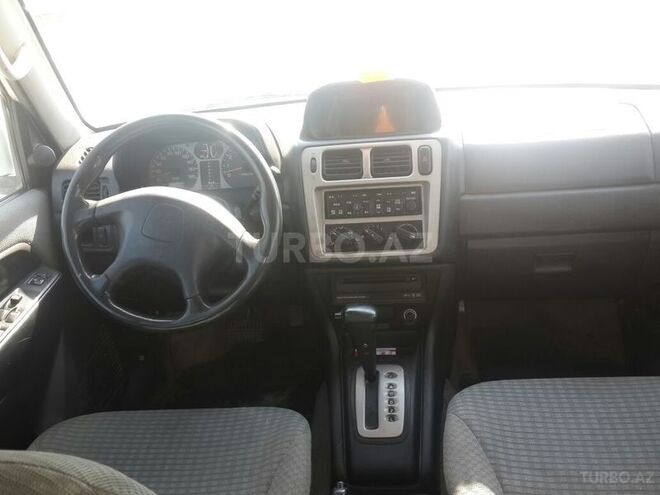 Mitsubishi Pajero io 2000, 230,000 km - 1.8 л - Sumqayıt